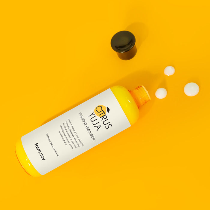 Farmstay Citrus Yuja Vitalizing Emulsion face moisturizer in 280ml bottle, featuring citrus and yuja ingredients for revitalizing skin.