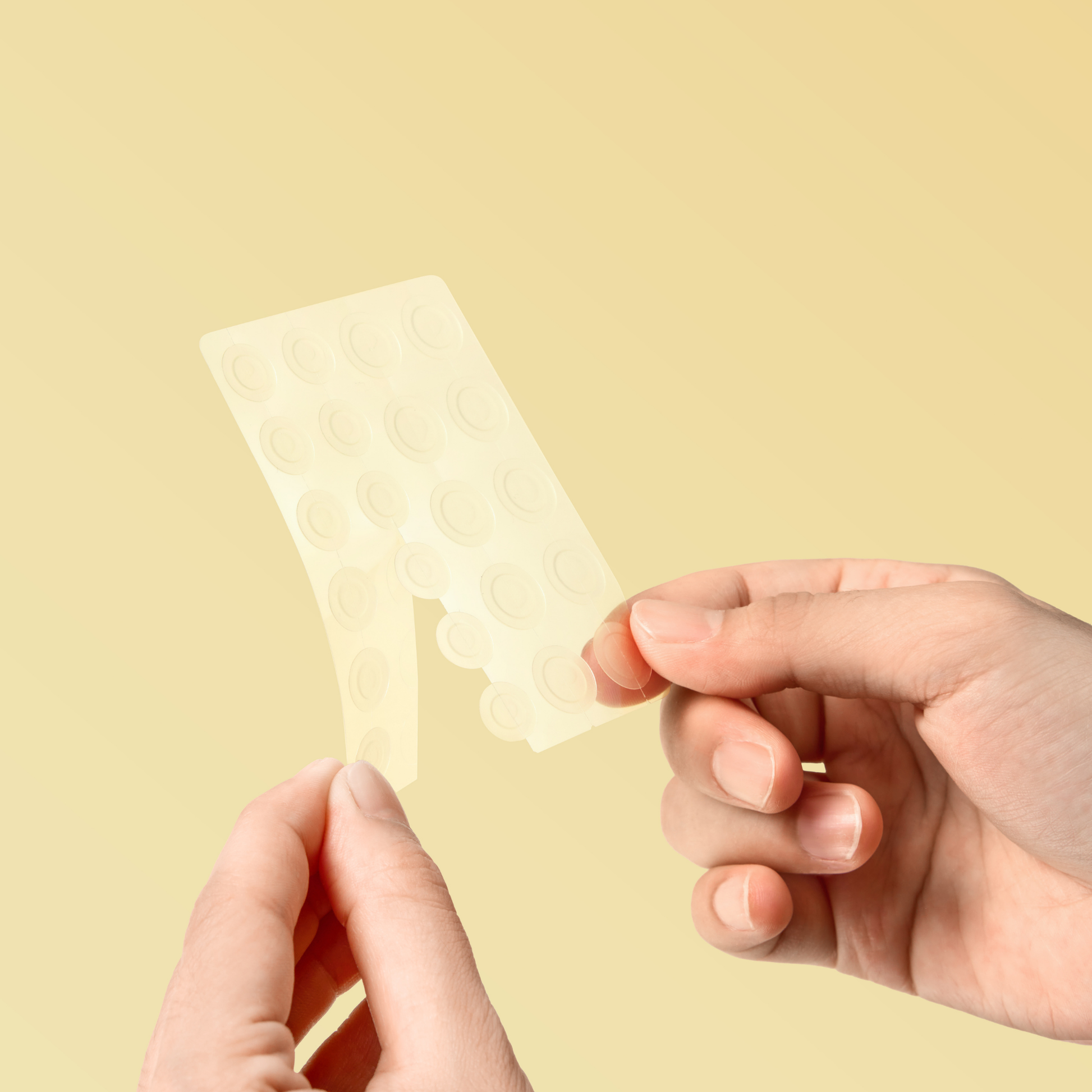 Beplain Cicaterol Spot Patch pack with 22 patches for acne treatment, designed to cover and heal blemishes effectively.
