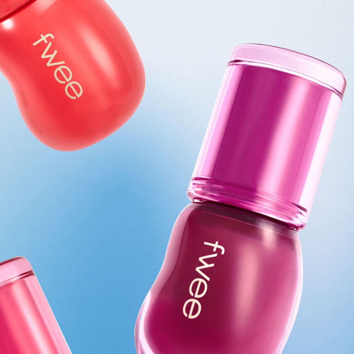 Fwee 3D Voluming Gloss 70% lip gloss in sleek tube, showcasing its shiny, volumizing formula for fuller-looking lips.