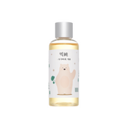 Soondy Centella Asiatica Essence 50ml in a clear bottle, featuring green herbal ingredients, for skincare and soothing effects.