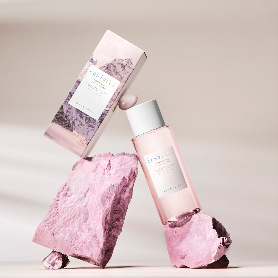 SKIN1004 Madagascar Centella Pore-Refining Clear Toner in 210ml bottle, featuring transparent liquid and minimalist design.