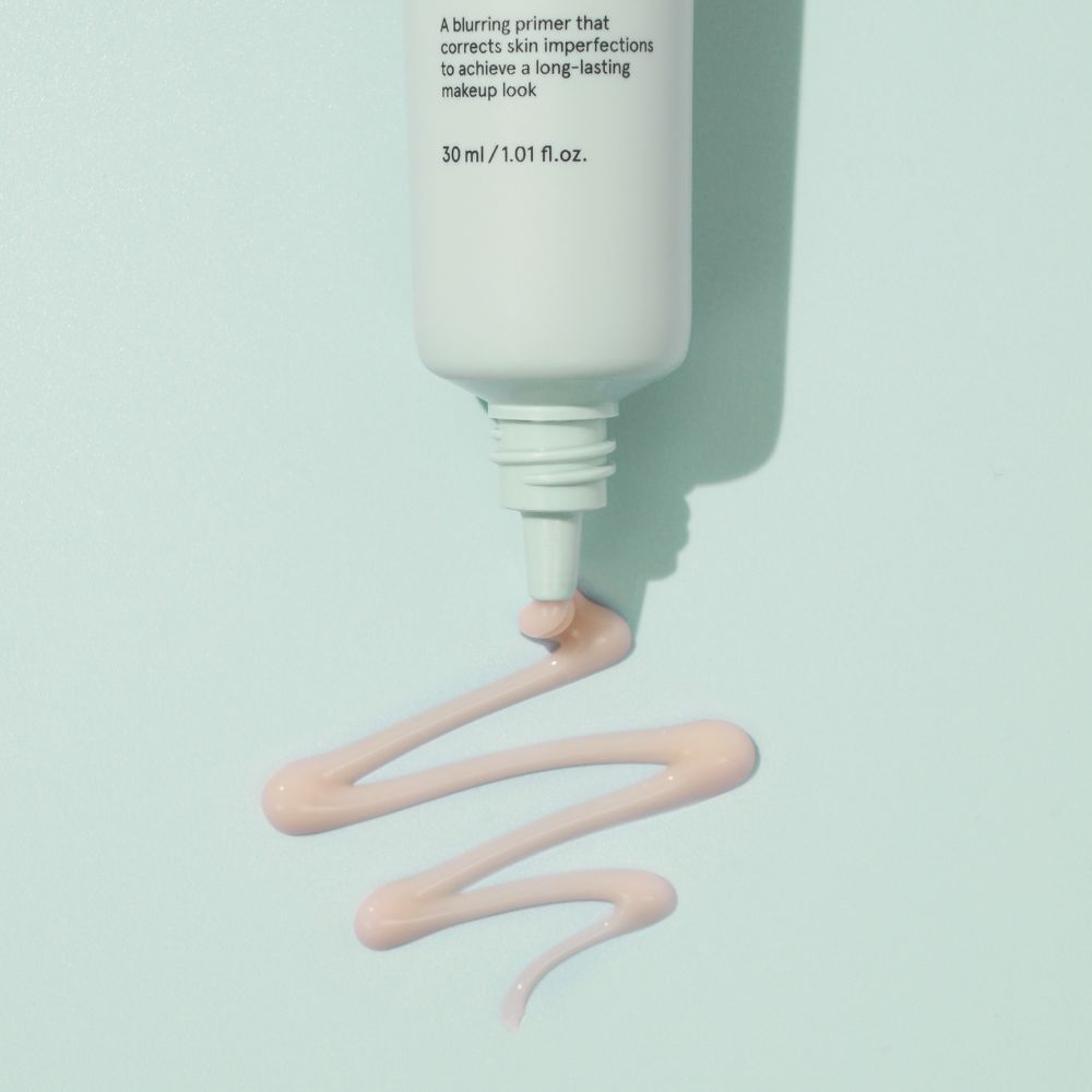 Clio Wake Up Primer Blur 30ml face primer with smooth, matte finish and lightweight texture for a flawless makeup base.