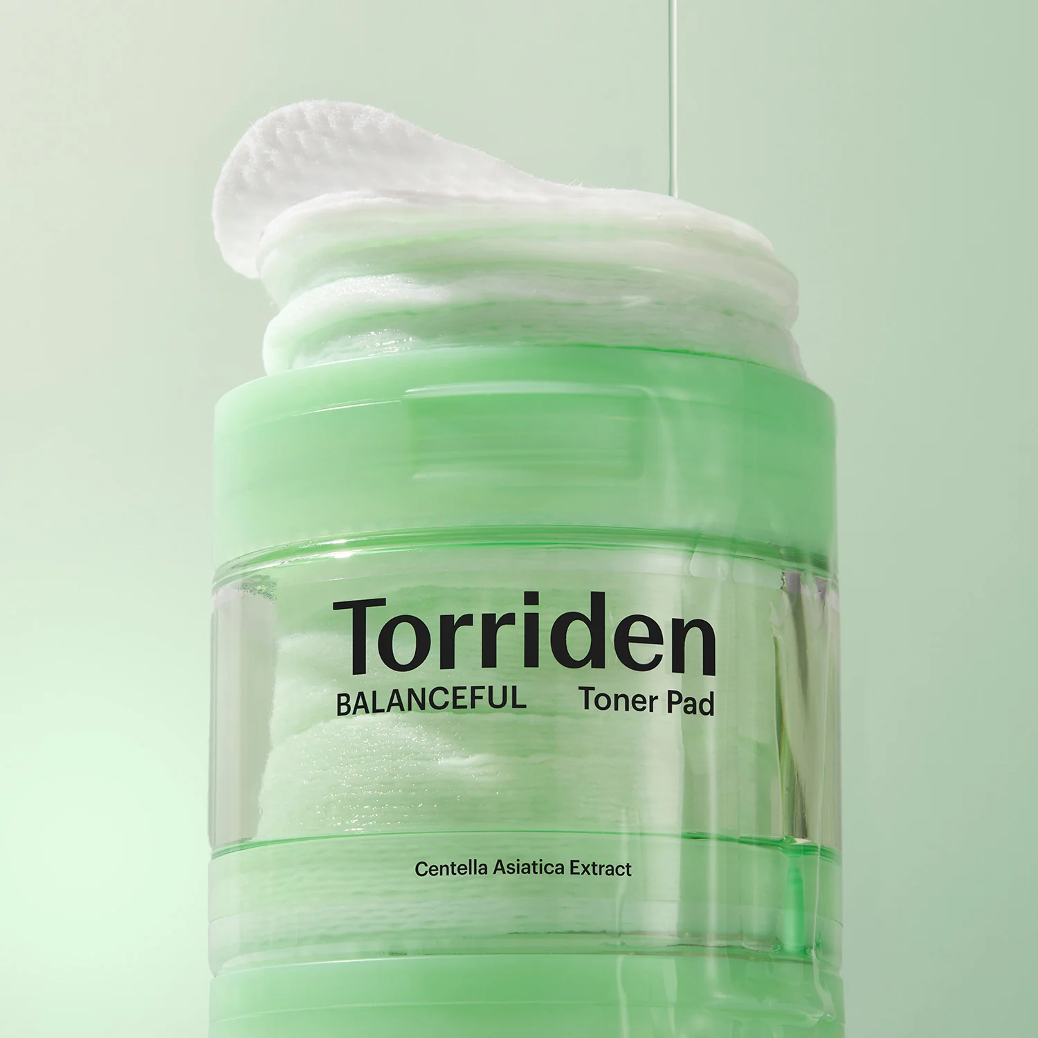 Torriden Balanceful Toner Pad with 60 soft, textured pads for gentle facial skincare and hydration.