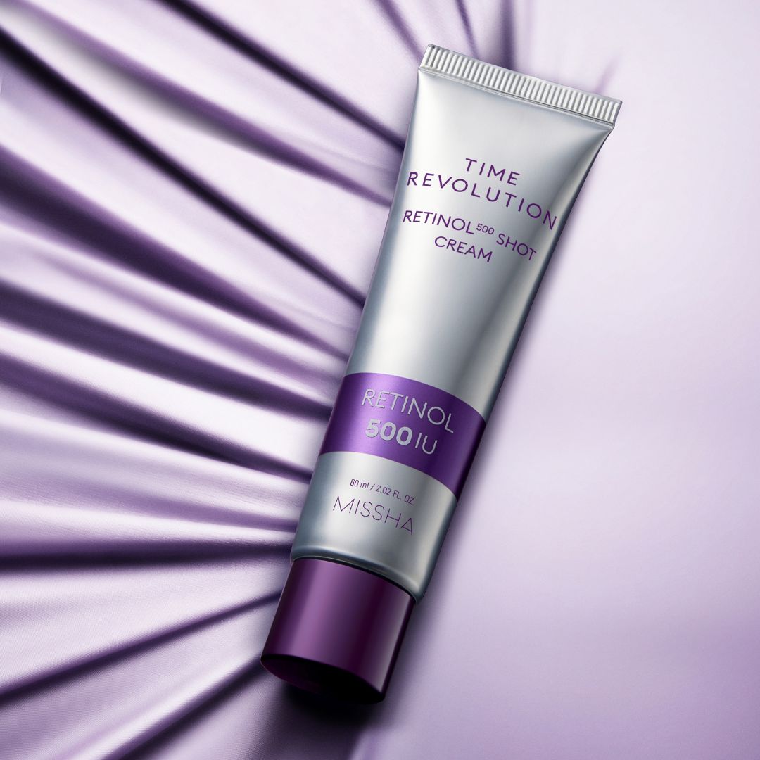 Missha Time Revolution Retinol 500 Shot Face Moisturizer in a 60ml jar, creamy skincare product for revitalizing skin.