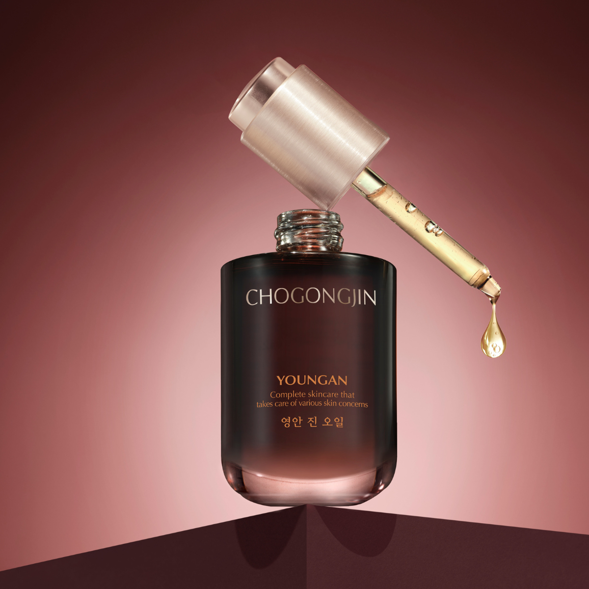 Chogongjin Youngan Jin Oil 30ml face oil bottle with dropper, transparent glass container, and label showing product details.