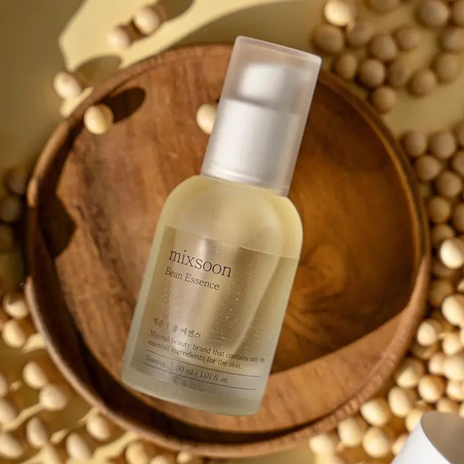 Mixsoon Bean Essence 30ml bottle, a skincare essence with natural bean extract for nourishing skin.