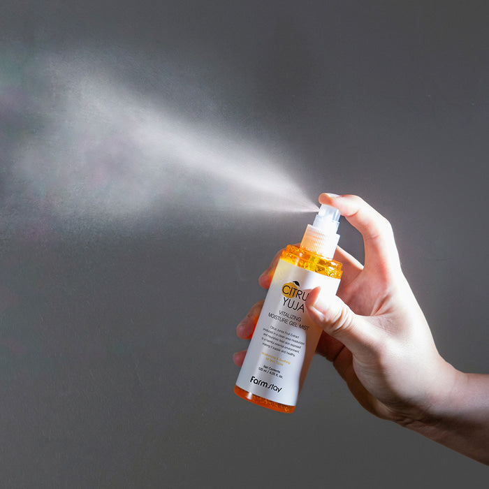 Farmstay Citrus Yuja Vitalizing Moisture Gel Mist in 120ml spray bottle, refreshing face mist with citrus extract for hydration.