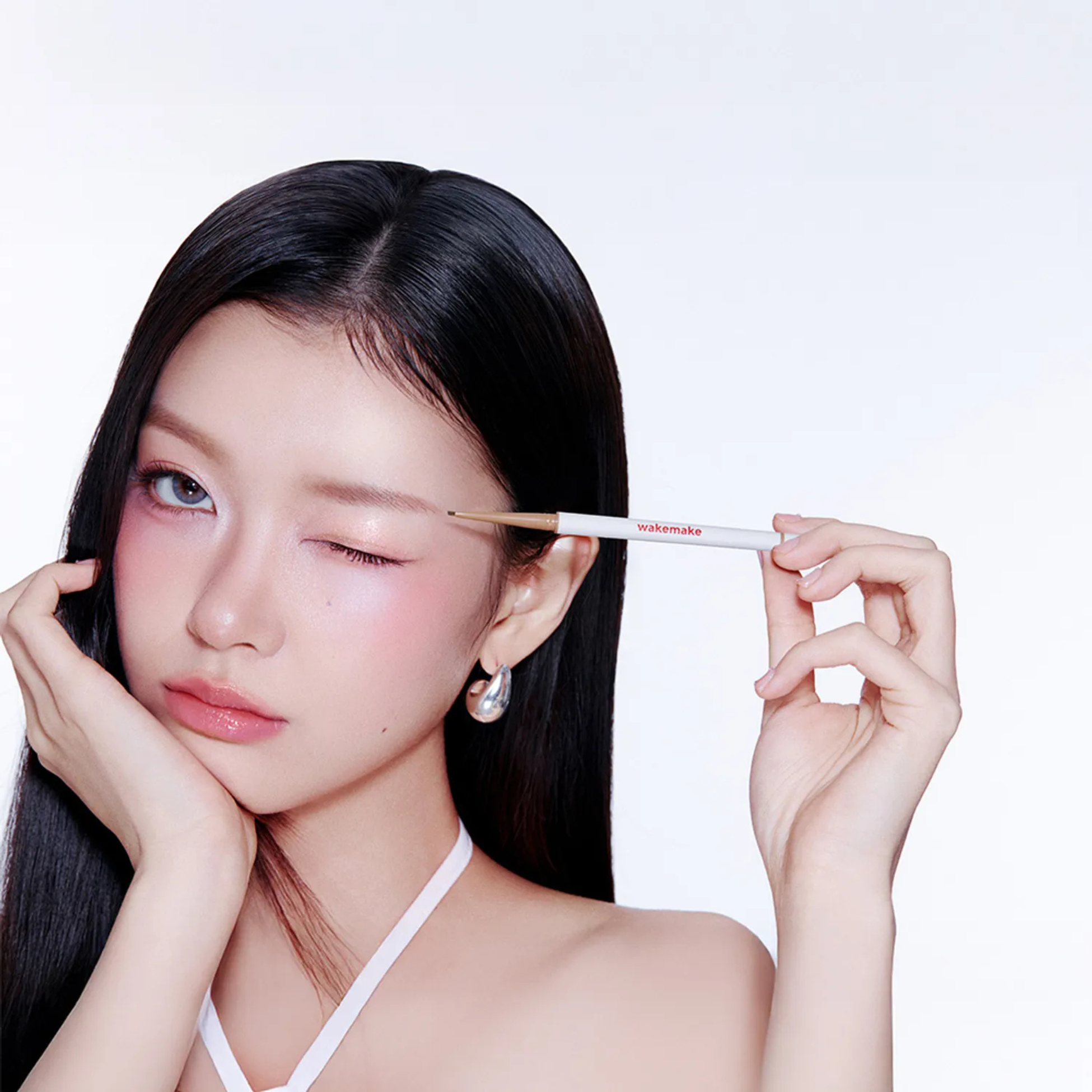 Wakemake Soft Drawing Slim Brow Pencil for defined, natural-looking eyebrows with a sleek, slim design and soft application.