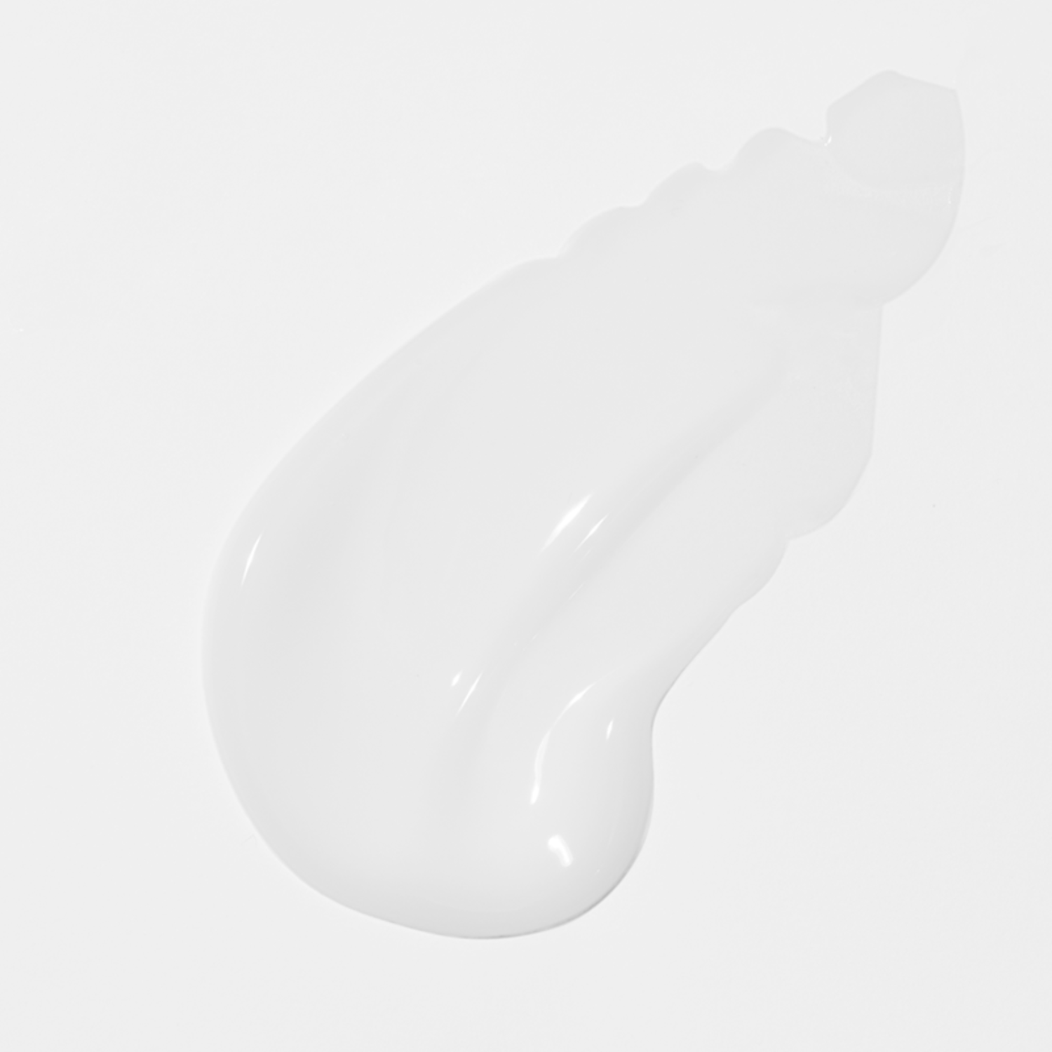 VT Cosmetics Reedle Shot 100 Essence in 50ml bottle, clear container showing the essence inside.