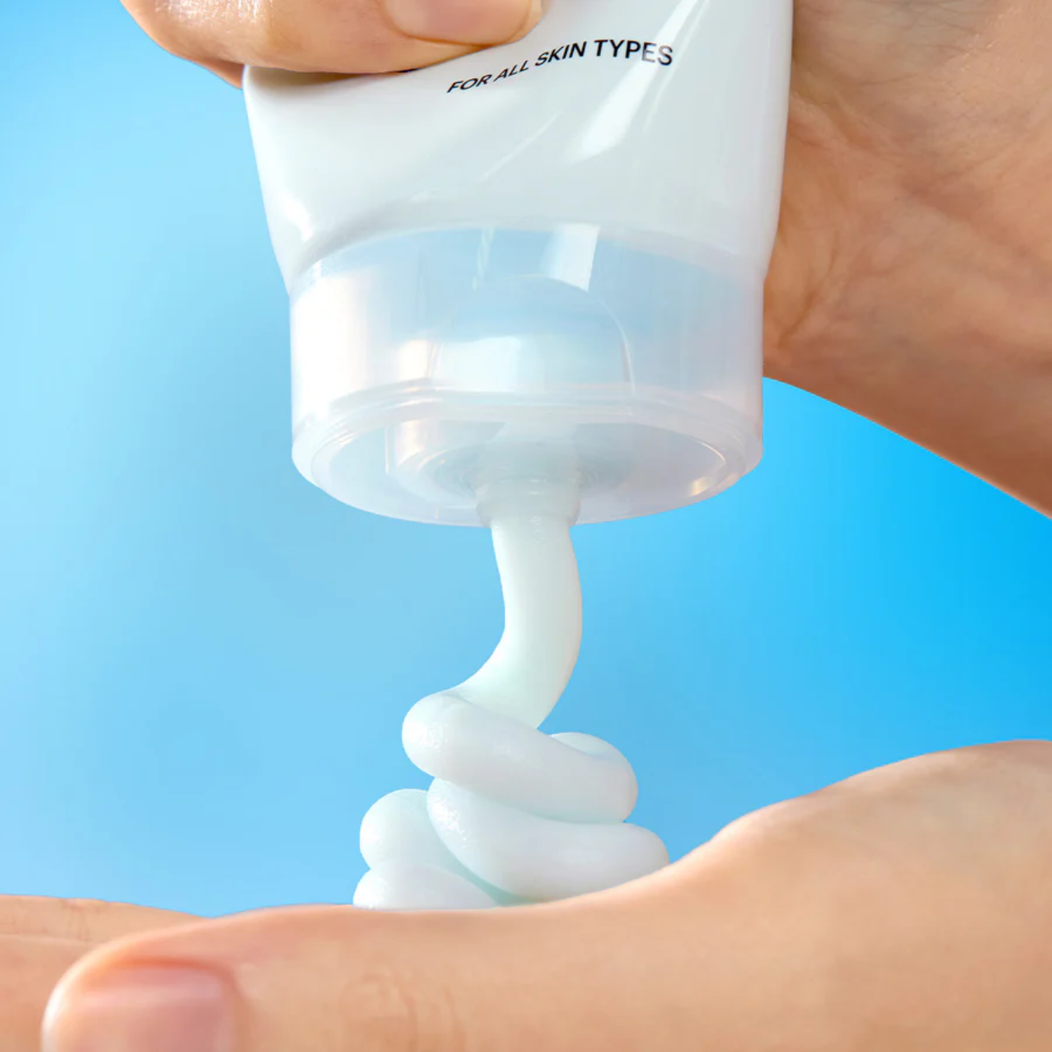 Torriden Dive-In Low Molecular Hyaluronic Acid Cleansing Foam in a 150ml tube, showing the gel and foam cleanser packaging.