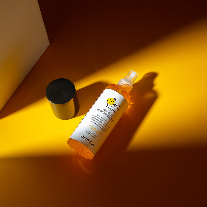 Farmstay Citrus Yuja Vitalizing Moisture Gel Mist in 120ml spray bottle, refreshing face mist for hydration and revitalization.