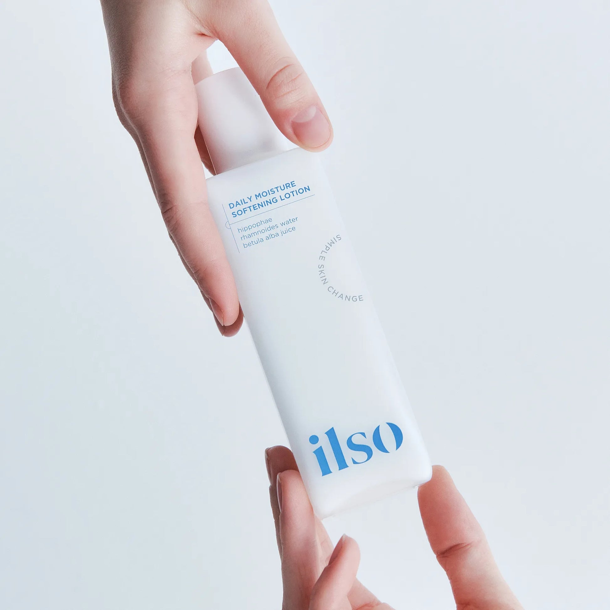 ILSO Daily Moisture Softening Lotion 150ml face moisturizer bottle with a white pump dispenser on a neutral background.