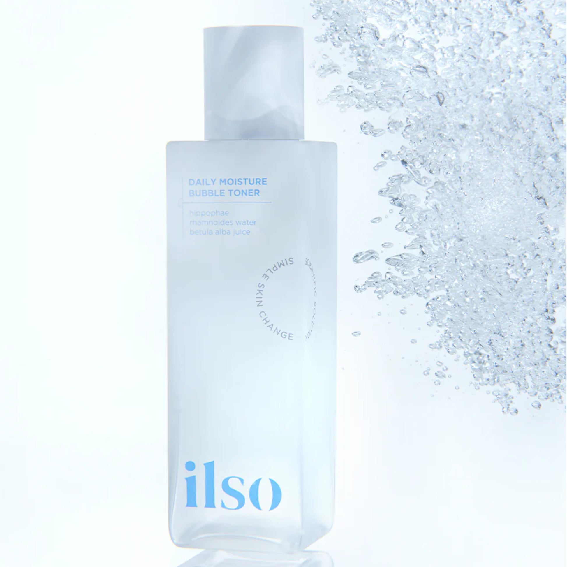 ILSO Daily Moisture Bubble Toner in 150ml bottle, clear liquid with a gentle, hydrating appearance suitable for skincare.