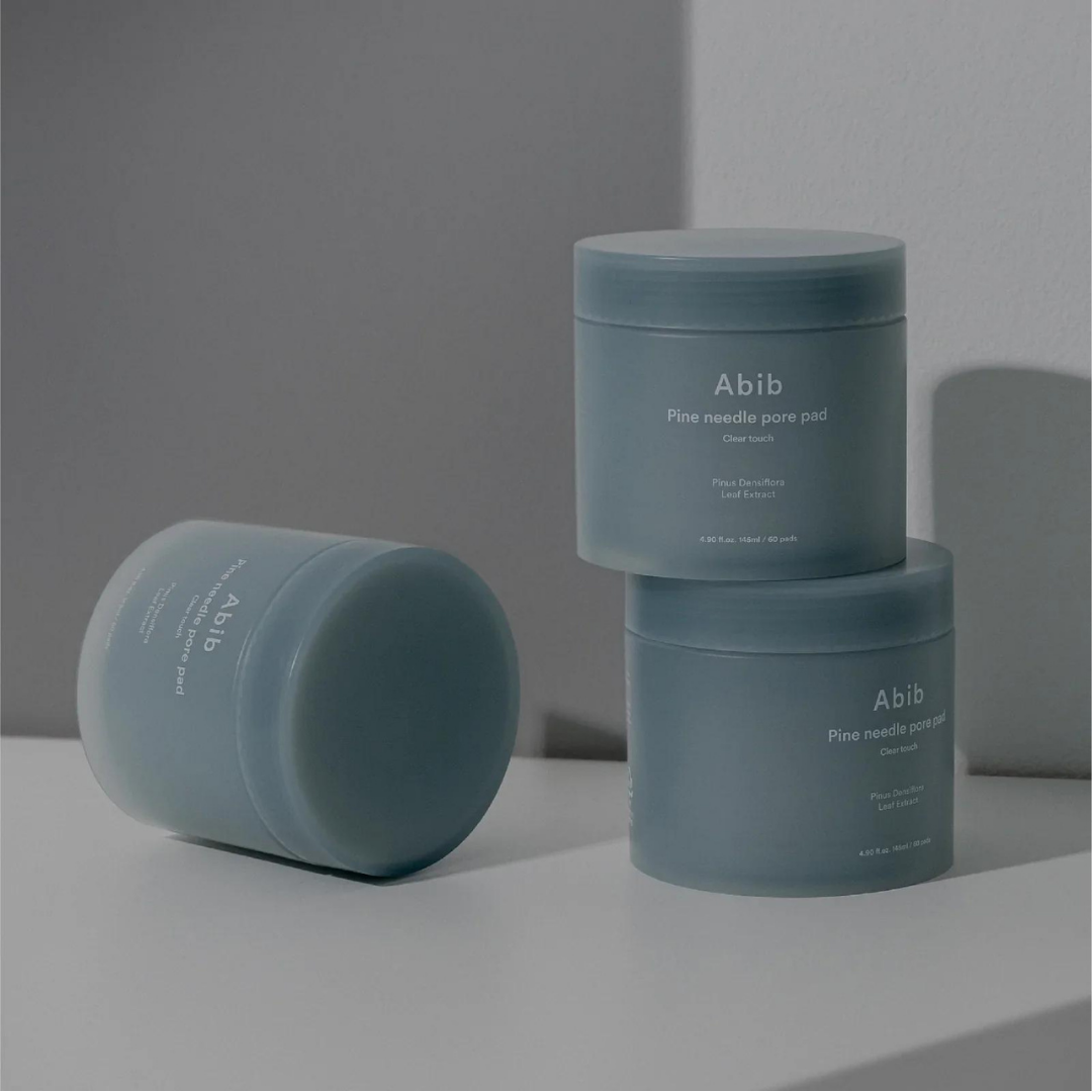 Abib Pine Needle Pore Pad toner pad with 60 natural exfoliating pads for deep pore cleansing and skin refreshment.