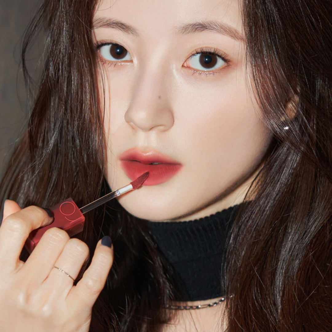 Rom&nd Blur Fudge Lip Tint in shade 76 with smooth, creamy texture and natural finish, displayed in a close-up image.