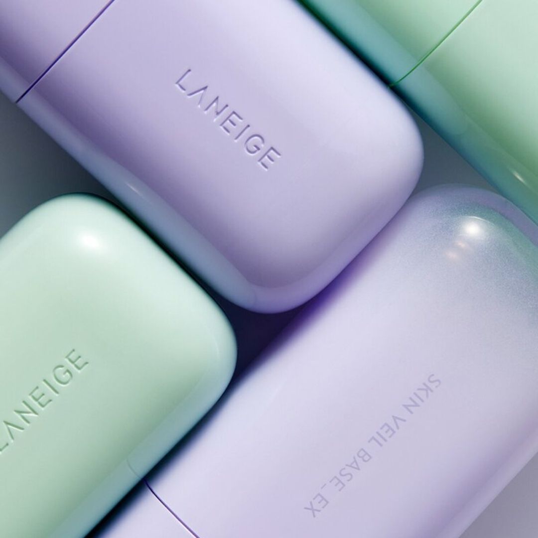 Laneige Skin Veil Base No.60 Mint Green face primer in 30ml bottle, showing the light green product with a sleek packaging design.
