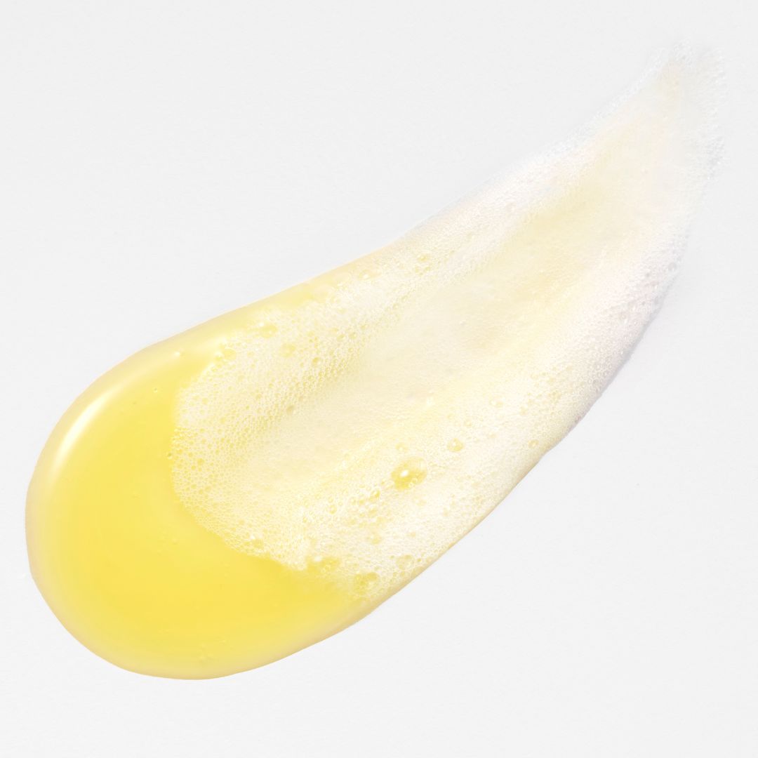 Missha Vita C Plus All In One Pack foam cleanser in a 200ml tube, featuring gel and foam textures for cleansing skin.