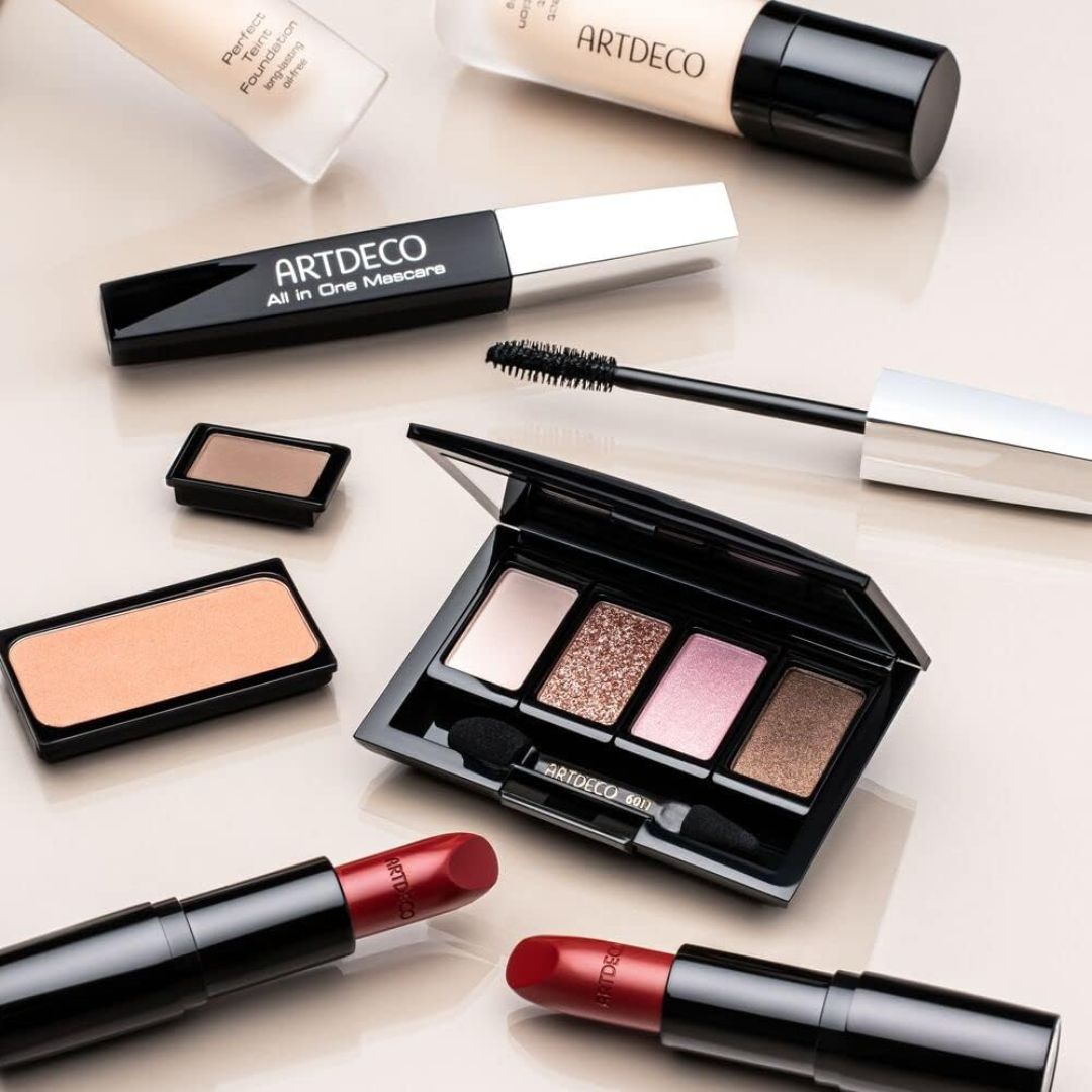 ARTDECO Beauty Box Quattro makeup tools set with four compact, versatile makeup brushes displayed in a sleek case.