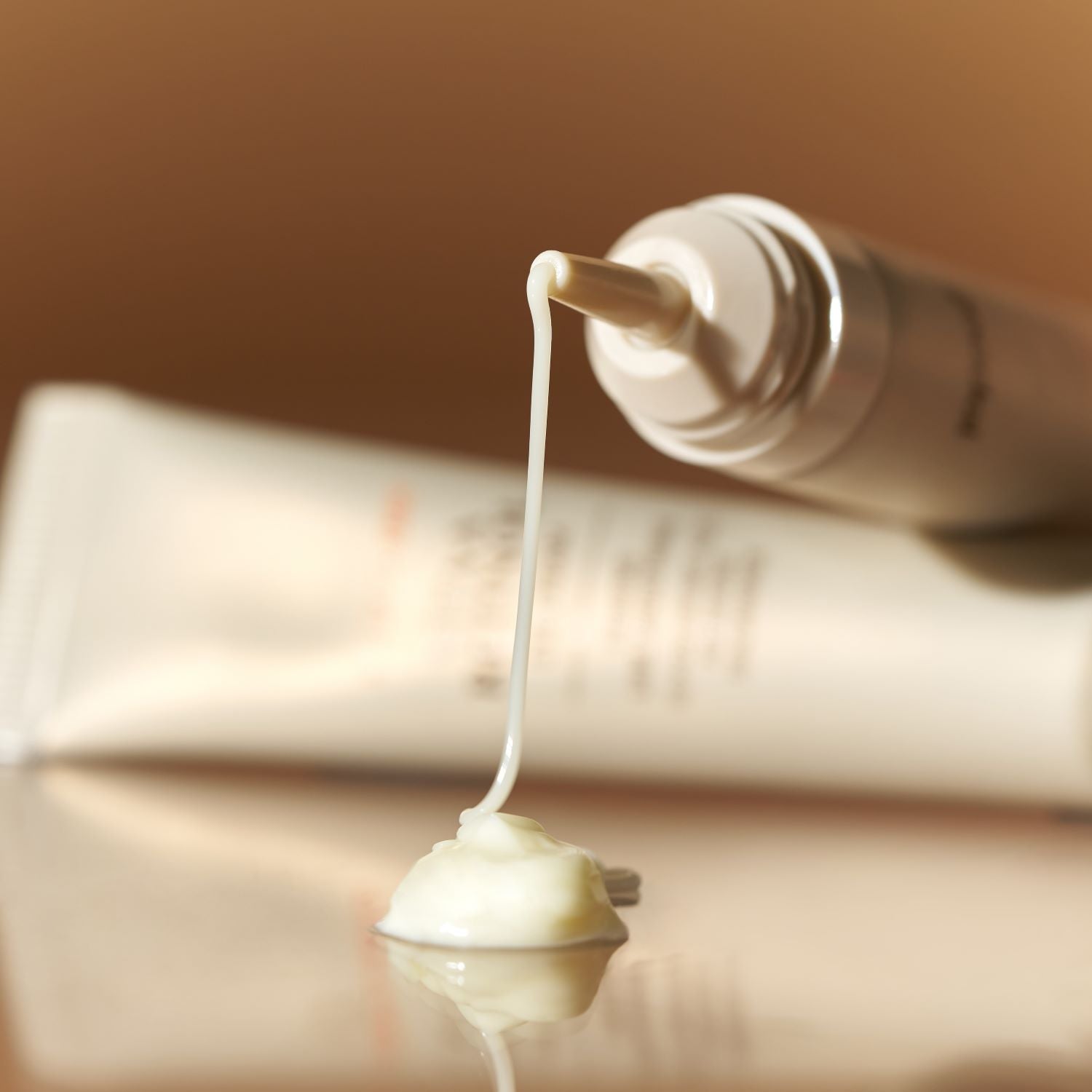 Goodal Black Carrot Vita-A Retinol Eye Cream in 30ml jar, featuring smooth, creamy texture for firming and revitalizing the eye area.