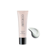 ARTDECO Instant Skin Perfector liquid foundation in a sleek bottle, showcasing smooth, lightweight formula for a natural complexion.