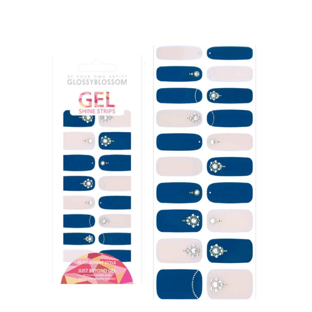 Blue eye gel nail strips by Glossy Blossom on nails, featuring vibrant blue eye design for a stylish manicure.