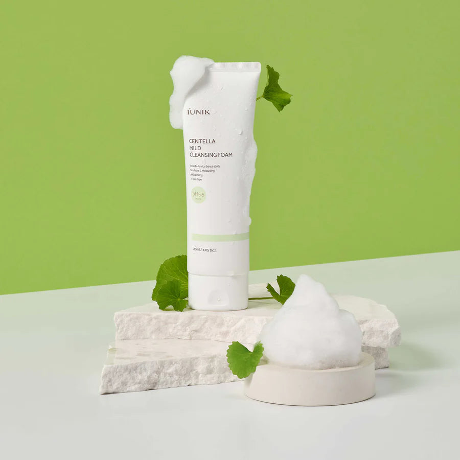 iUNIK Centella Mild Cleansing Foam in 120ml gel and foam cleanser bottle, gentle skincare for clean, refreshed skin