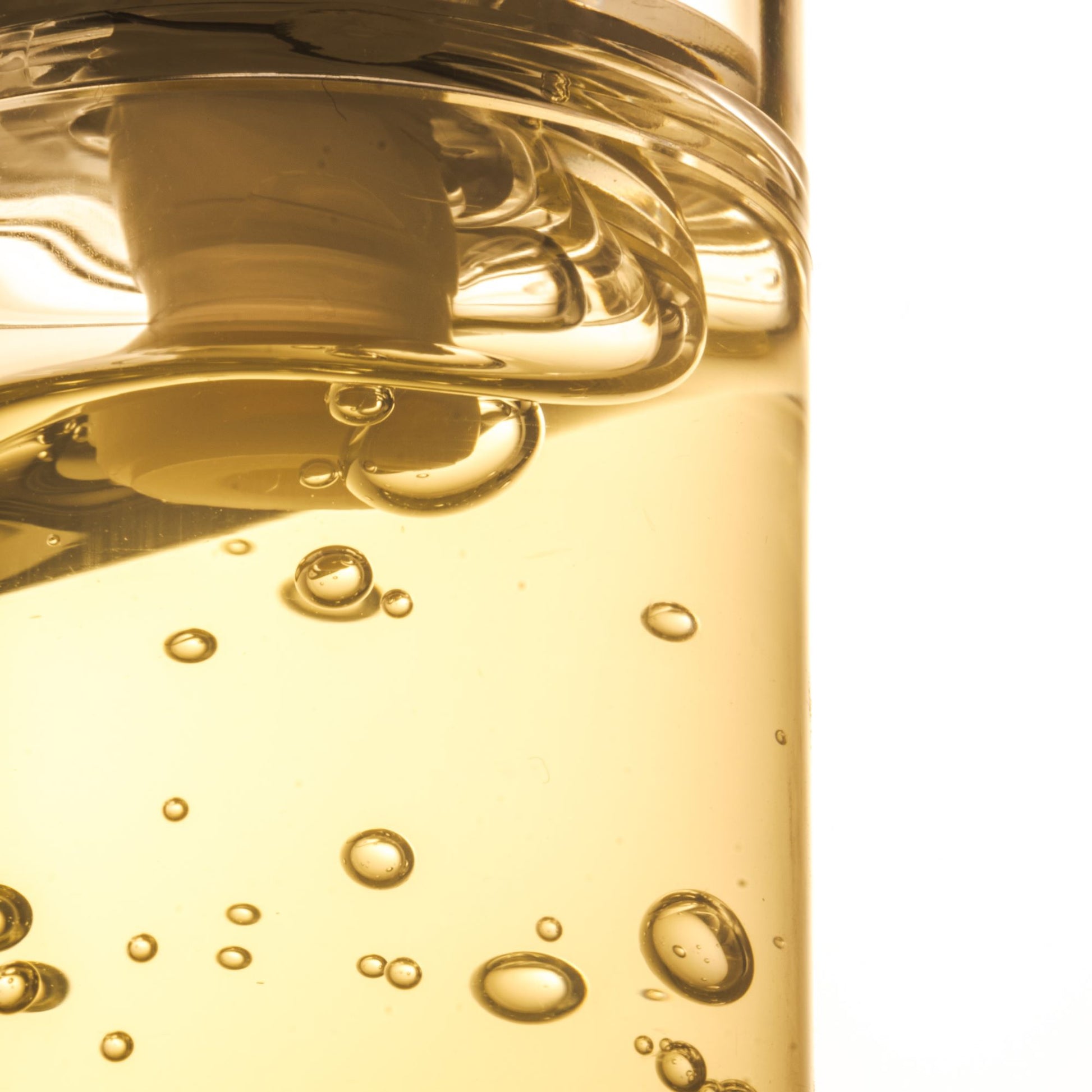 Rovectin Vita Dark Spot Serum 30ml bottle with dropper, designed to target dark spots and uneven skin tone.