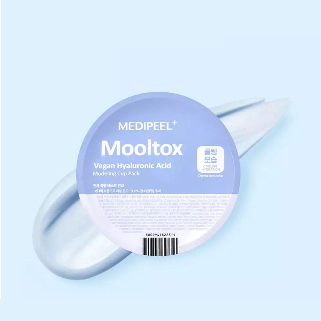 Vegan Hyaluronic Acid Mooltox Modeling Mask pack by MEDIPEEL+ with a 28g container, showcasing the product's packaging and texture.