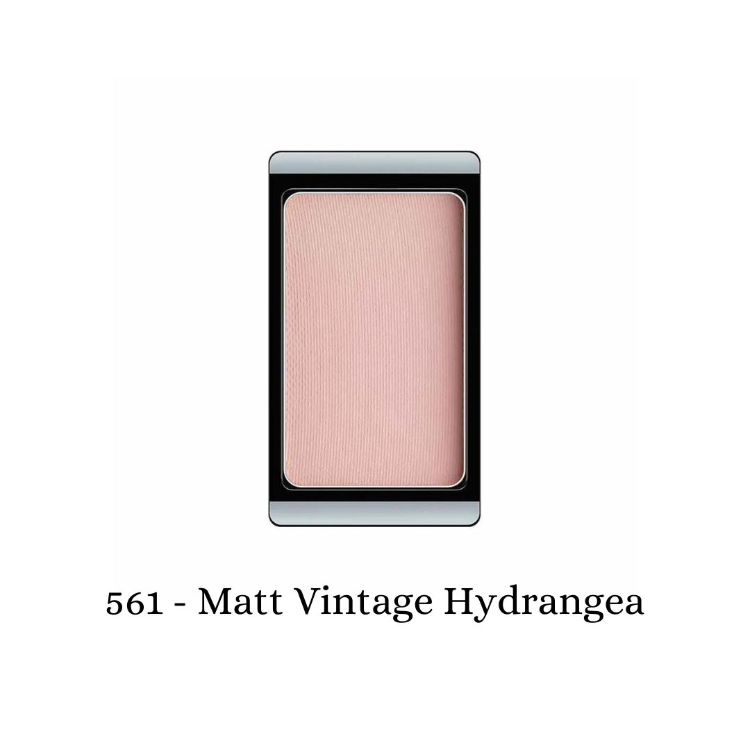 ARTDECO matte eyeshadow in Vintage Hydrangea shade, showcasing a soft, blended purple eyeshadow with matte finish.