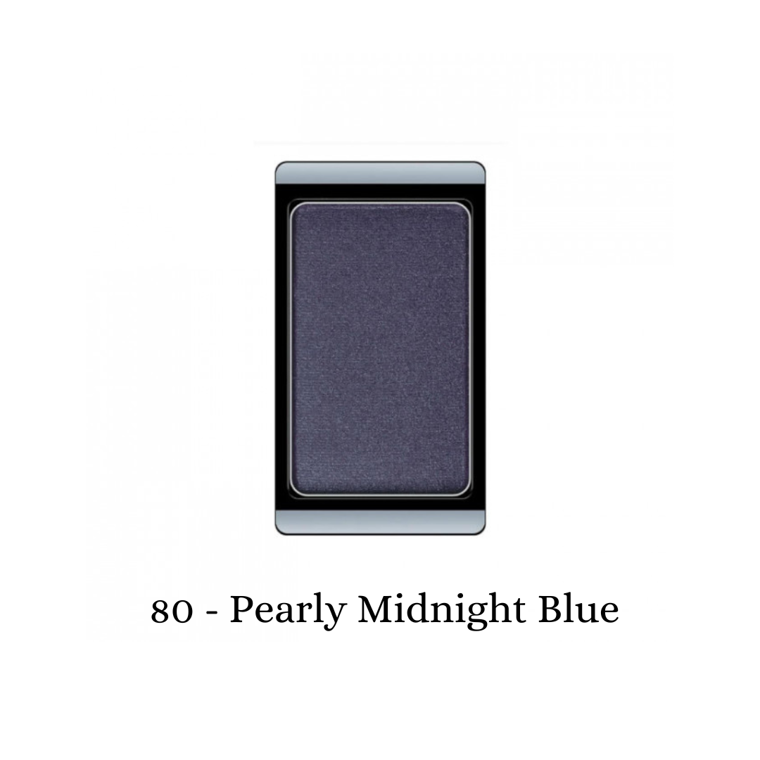 ARTDECO eyeshadow pearl in pearly midnight blue with a smooth, shimmery finish and round compact packaging.