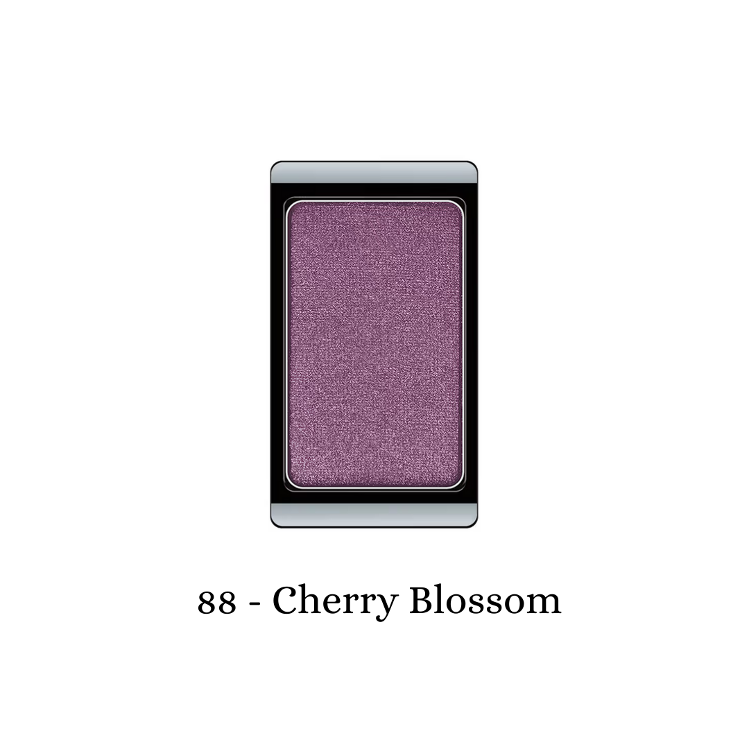 ARTDECO eyeshadow pearl in cherry blossom shade, showcasing a soft, shimmering eyeshadow with a pearl finish.