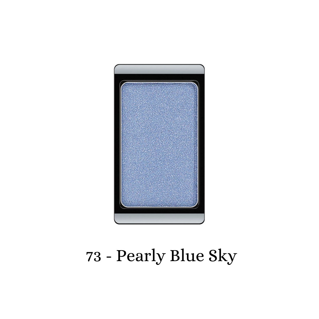 ARTDECO eyeshadow pearl in a pearly blue sky shade, showcasing a smooth, shimmery eyeshadow with a luminous finish.