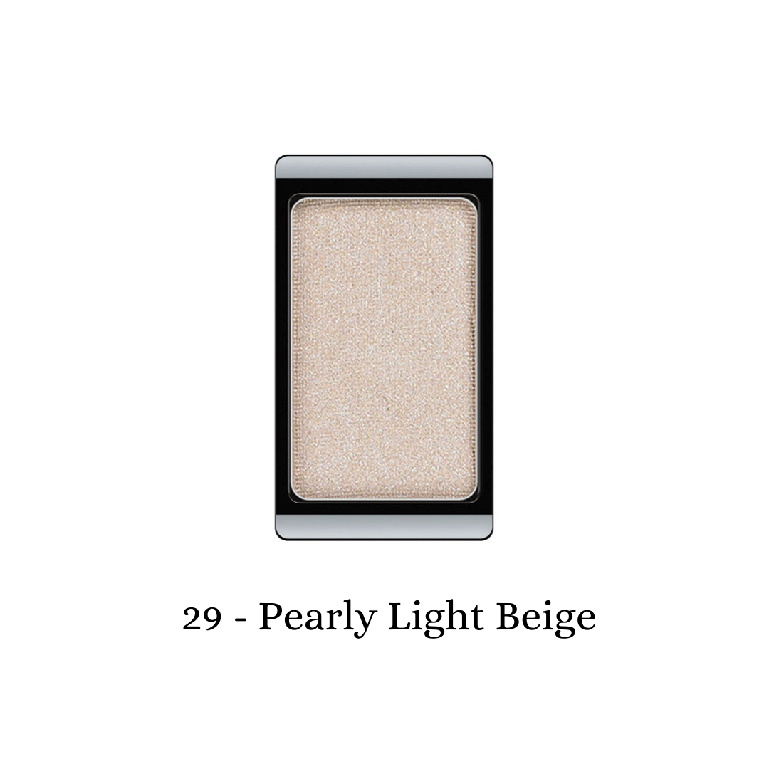 ARTDECO eyeshadow pearl in a light beige shade with a shimmery, pearly finish, ideal for a subtle, luminous eye look.