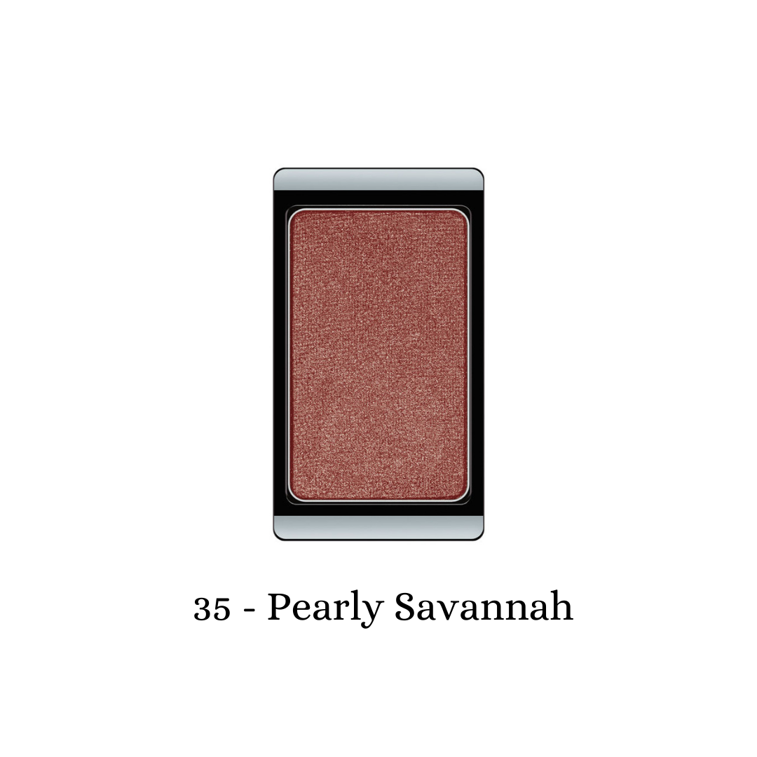 ARTDECO eyeshadow pearl in a pearly savannah shade, showing a soft, shimmery eyeshadow with a smooth, blendable texture.