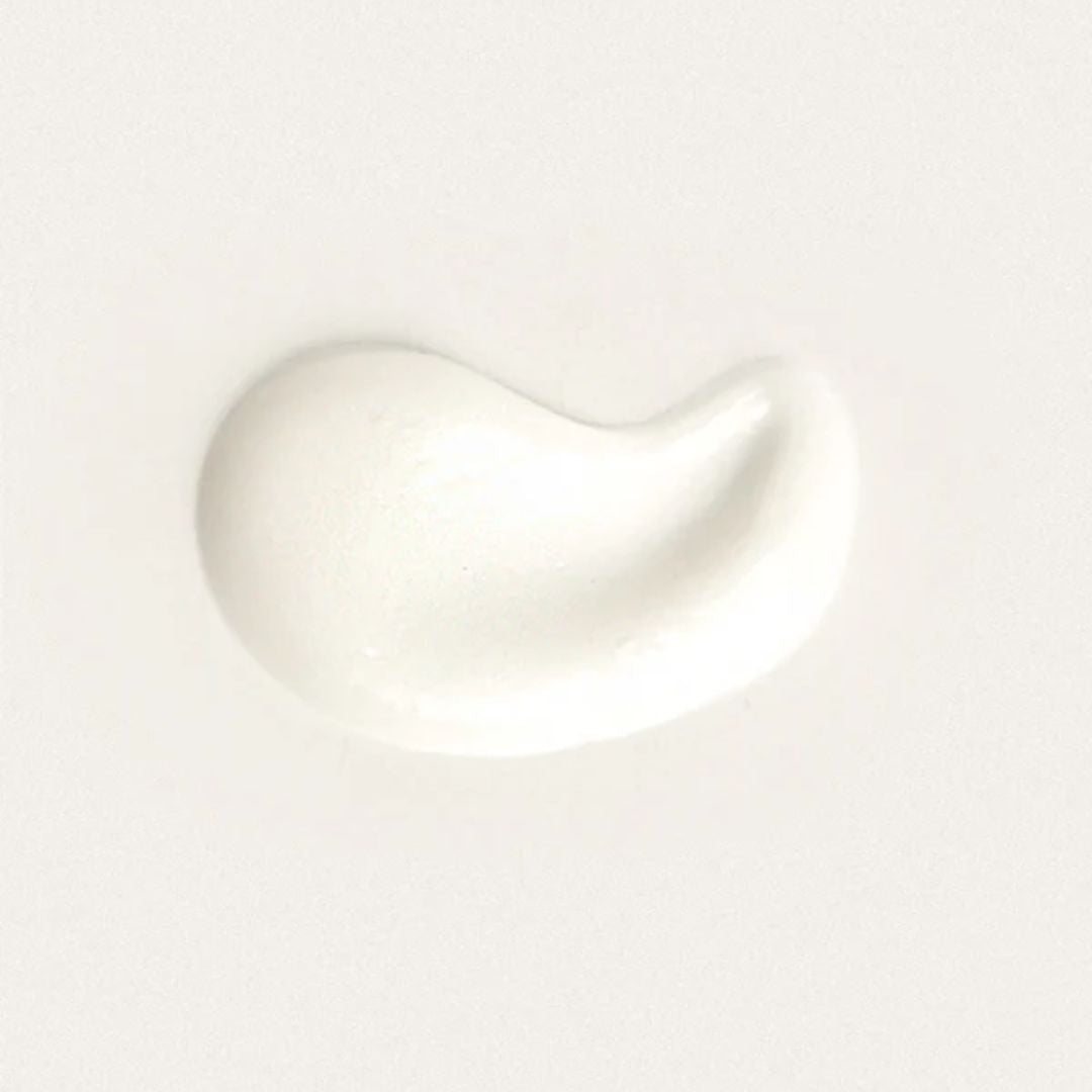 Ma:nyo Galactomy Enzyme Peeling Gel 75ml, exfoliating gel with enzyme formula, shown in a clear tube with a white cap.