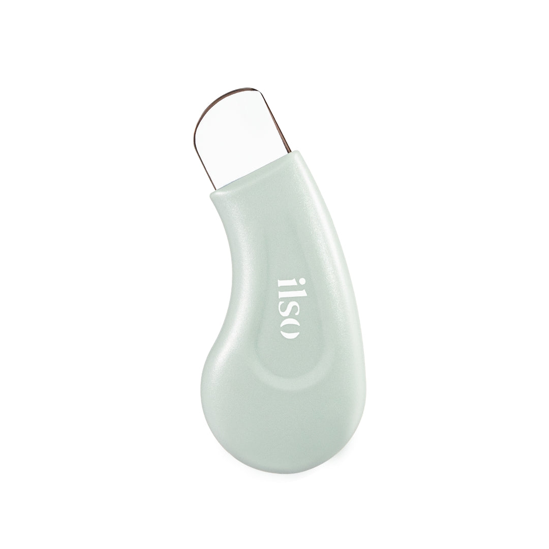 ILSO Deep Clean Master beauty tool with multiple cleansing brushes and attachments for deep facial skincare.