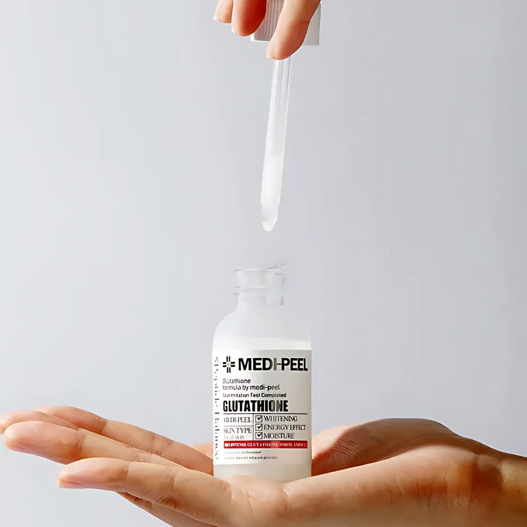MEDI-PEEL Bio Intense Glutathione White Ampoule 30ml, clear glass ampoule with white serum inside, skincare treatment for brightening.