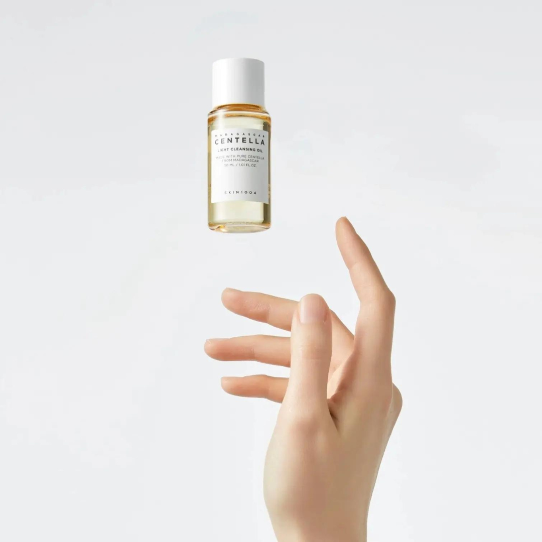 SKIN1004 Madagascar Centella Light Cleansing Oil in a 30ml bottle, natural oil cleanser with Centella for gentle skin cleansing.