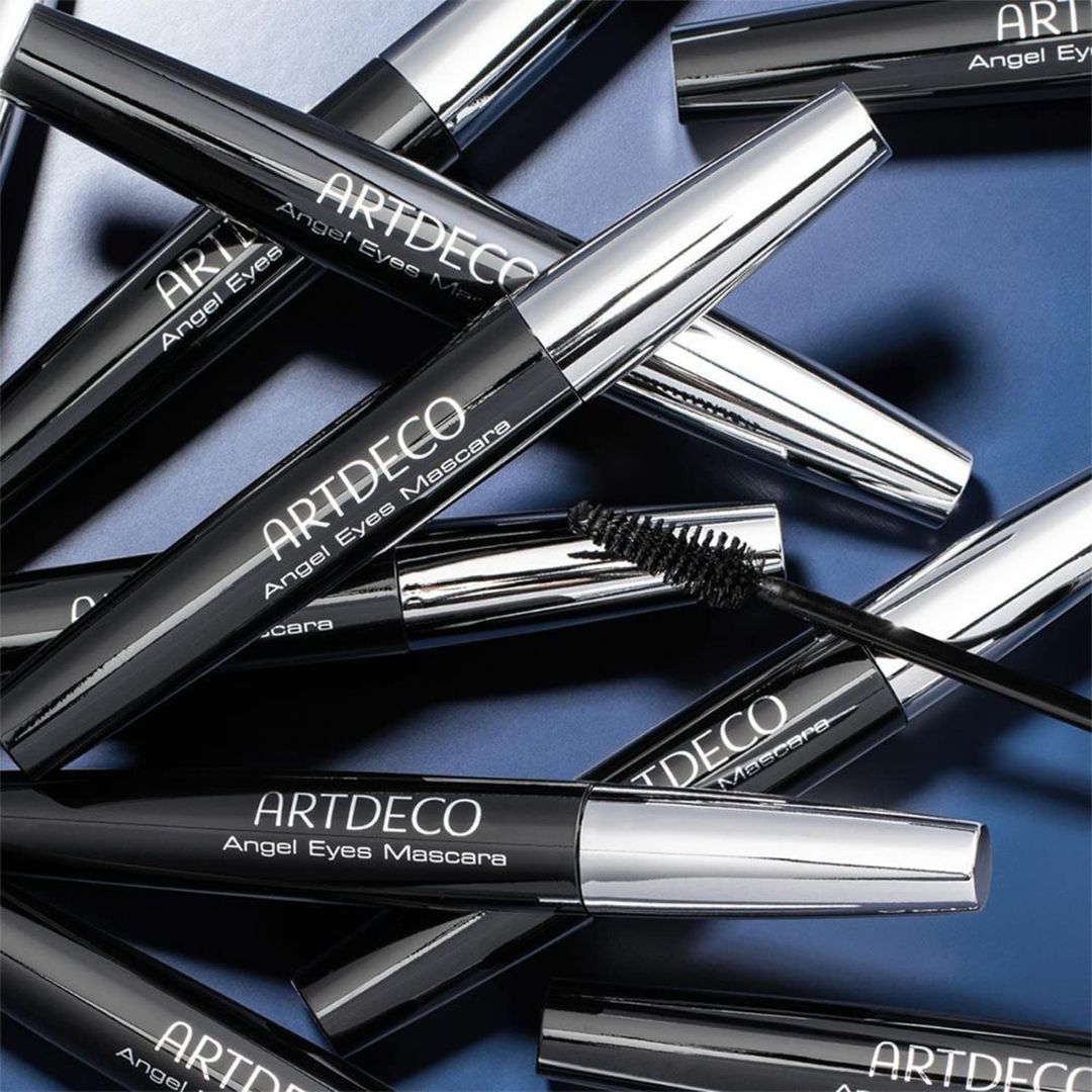 ARTDECO Angel Eyes Mascara with black brush and bristles, showcasing the mascara wand for defining and lengthening eyelashes.