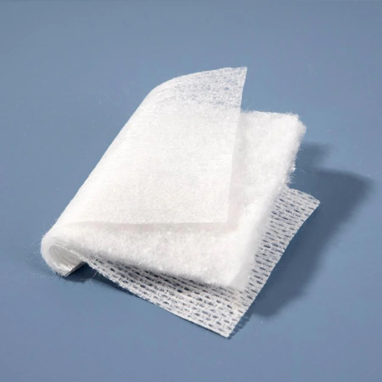 Ito cleansing cotton pads, 180 pcs, soft cotton towels for facial cleansing, displayed in a neat pile on a white background.