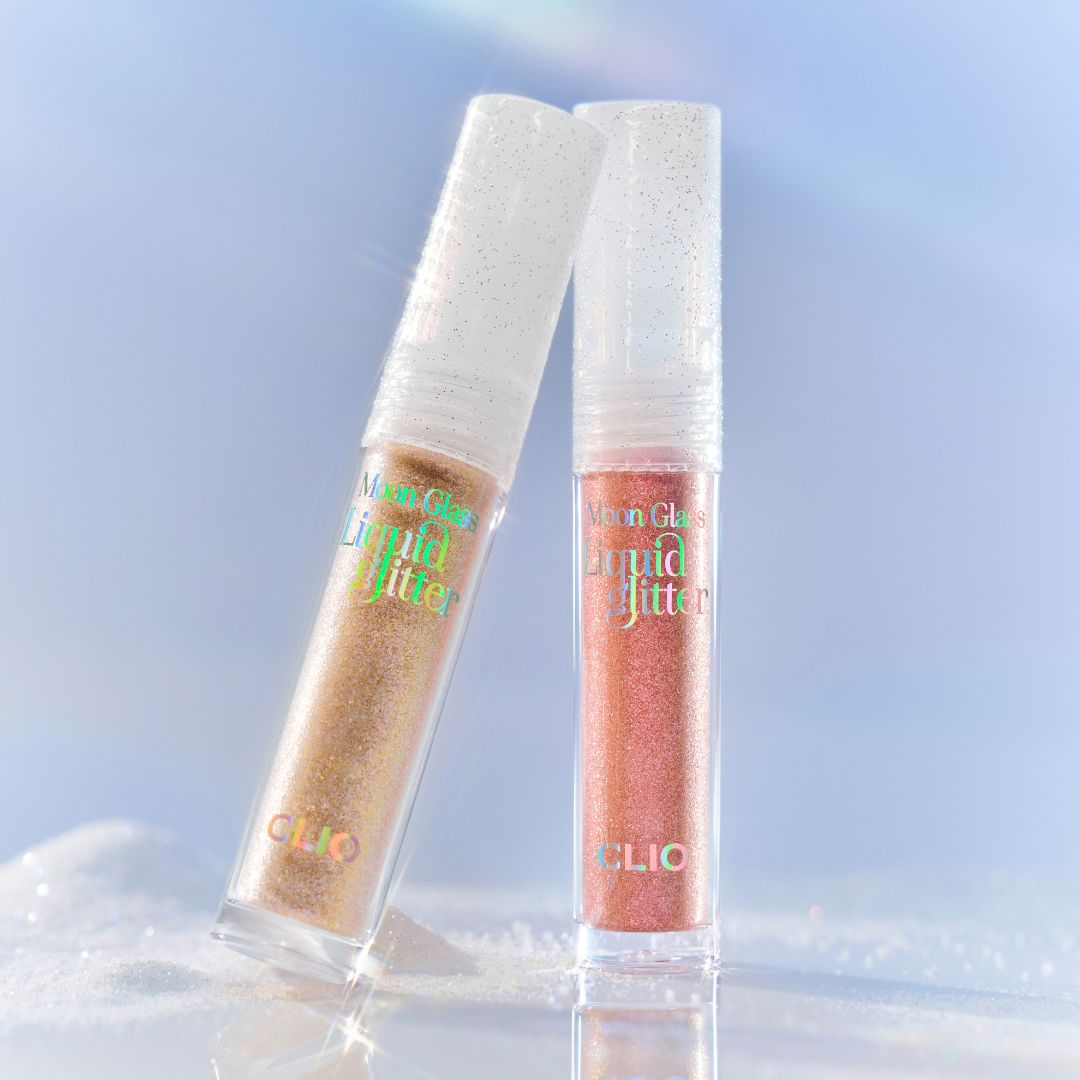 Clio Moon Glass Liquid Glitter eyeshadow in Sweet Cloud with five shimmering colors, featuring a moon-shaped applicator and glittery finish.