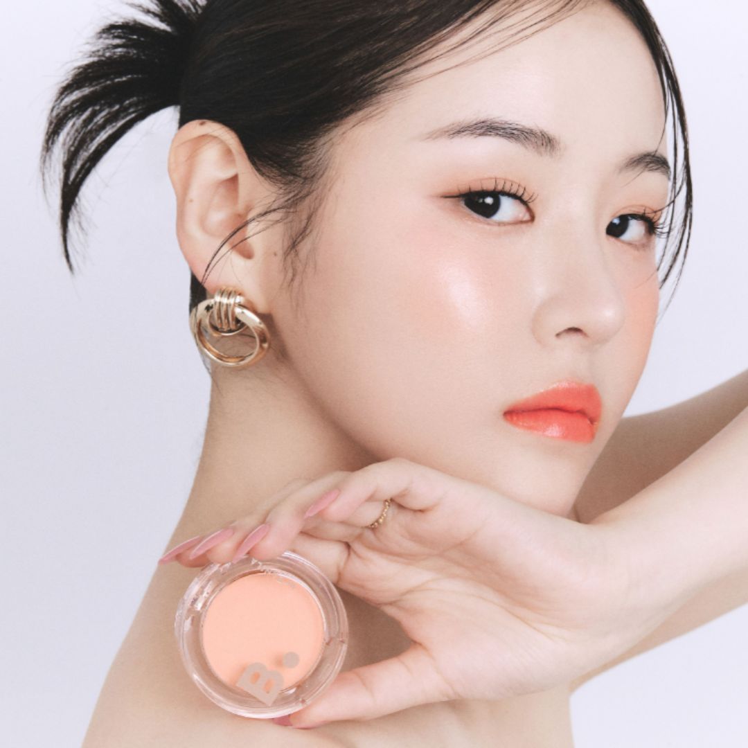 Banila Co B. By Banila Priming Veil Cheek blush in PK04 Ballerina with soft pink shade and smooth texture.