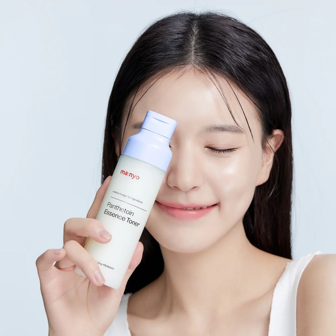 Ma:nyo Panthetoin Essence Toner 200ml in a clear bottle with a minimalist label, showing the toner inside.