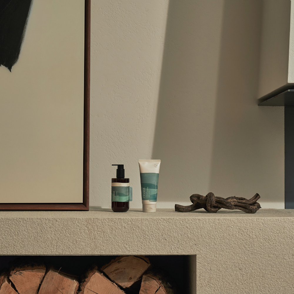 Frudia Re:proust Essential Blending Body Lotion Greenery 200ml, smooth lotion with natural green plant extracts in a white bottle