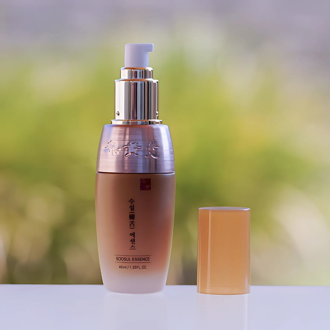 Soosul Essence 40ml bottle showing a clear liquid in a sleek, transparent container with a white cap.