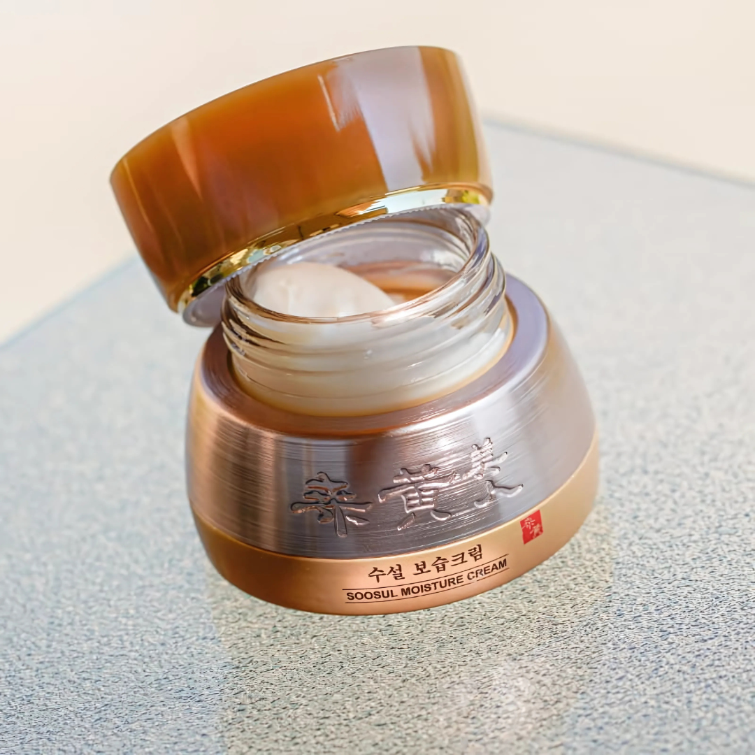 Soosul Moisture Cream 50ml face moisturizer jar with white lid and smooth cream inside, ideal for hydrating skin.