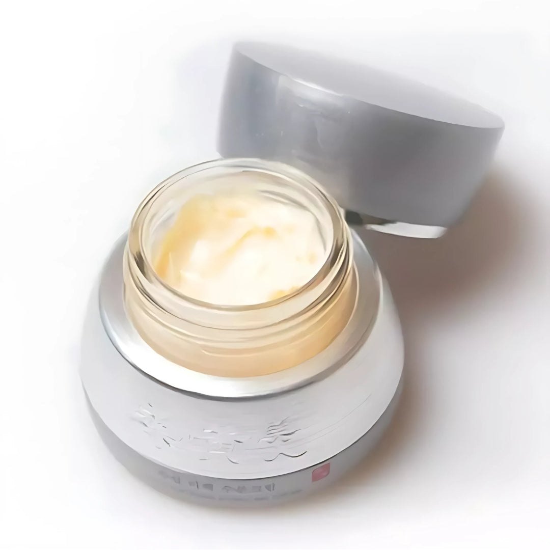 Soosul Whitening Hydrating Cream 50ml face moisturizer jar with white and pink packaging, creamy texture visible in the image.