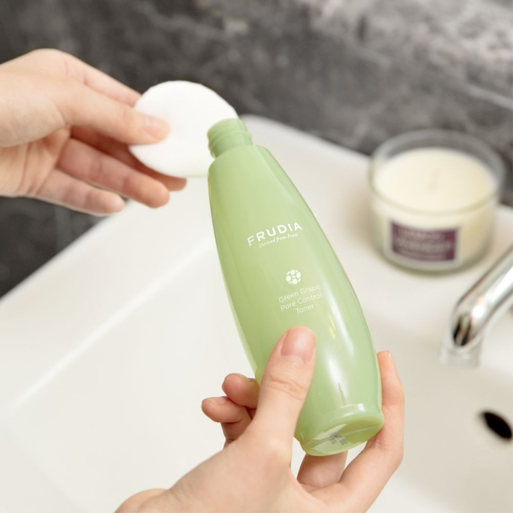 Frudia Green Grape Pore Control Toner 195ml  -La Cosmetique