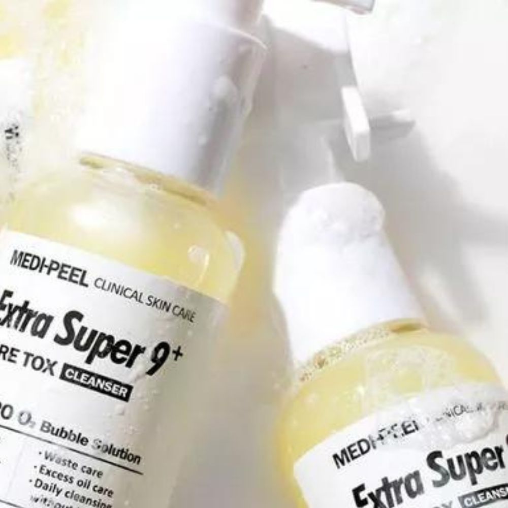 MEDIPEEL+ Extra Super 9 Plus Pore Tox Cleanser gel and foam for deep pore cleansing, 120ml, in a clear bottle with a pump dispenser.