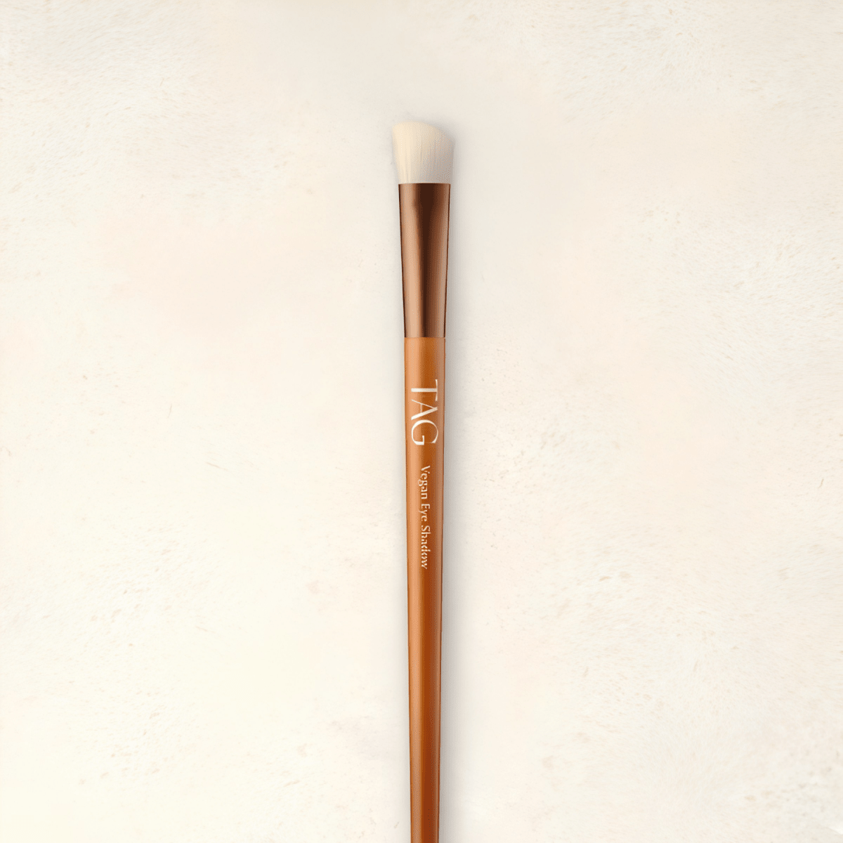 Too Cool For School Artclass Tag Vegan Eye Shadow Brush | La Cosmetique